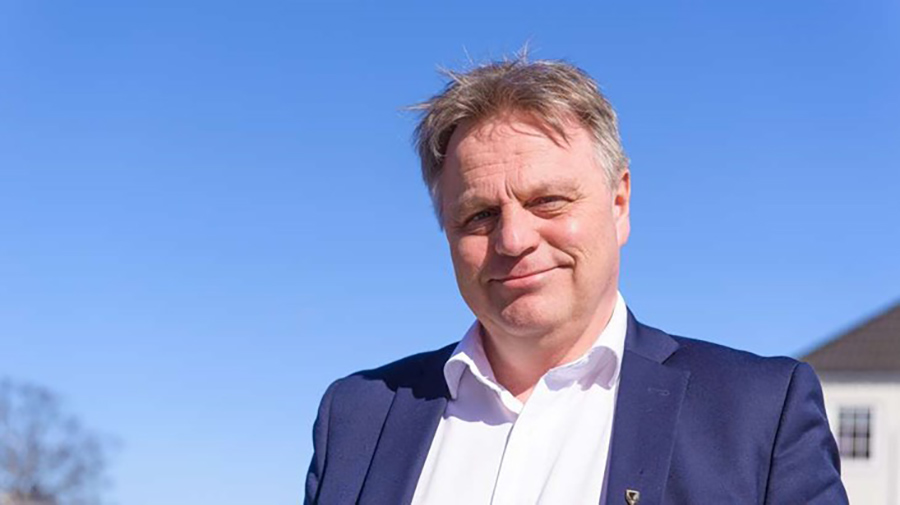 Øystein Johannessen (57) blir ny assisterende fylkesmann i Trøndelag. (Foto: Bård Pedersen / Brønnøysunds avis)