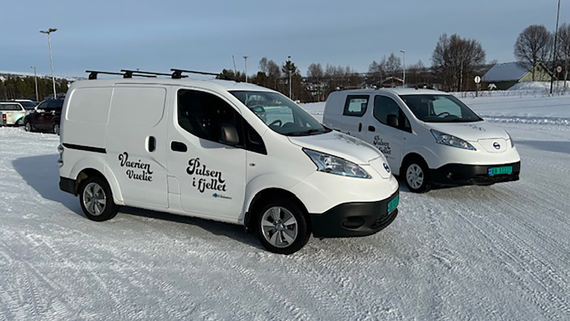 Kommunes to nye el-biler.
Foto: Røros kommune.