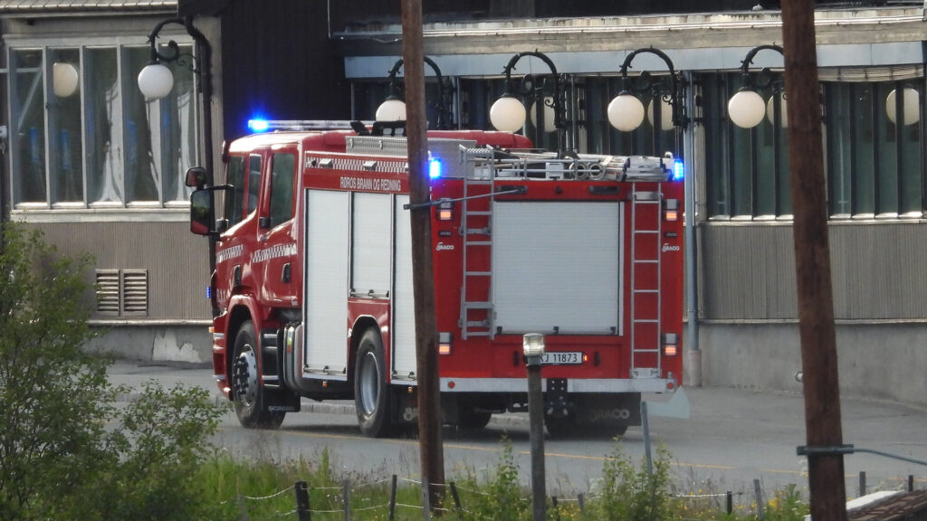 Brannbil i utrykning