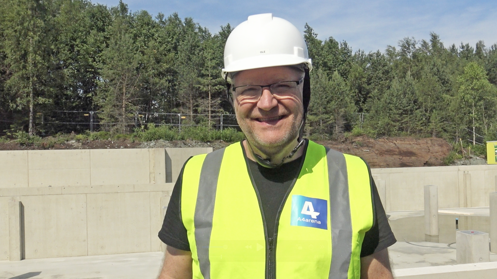 Ole Refset ved badeanlegget