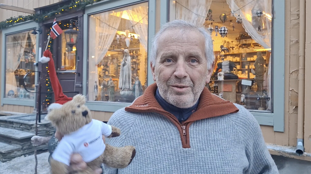 Knut og Bamsen
Foto: Tore Østby Knut og Bamsen