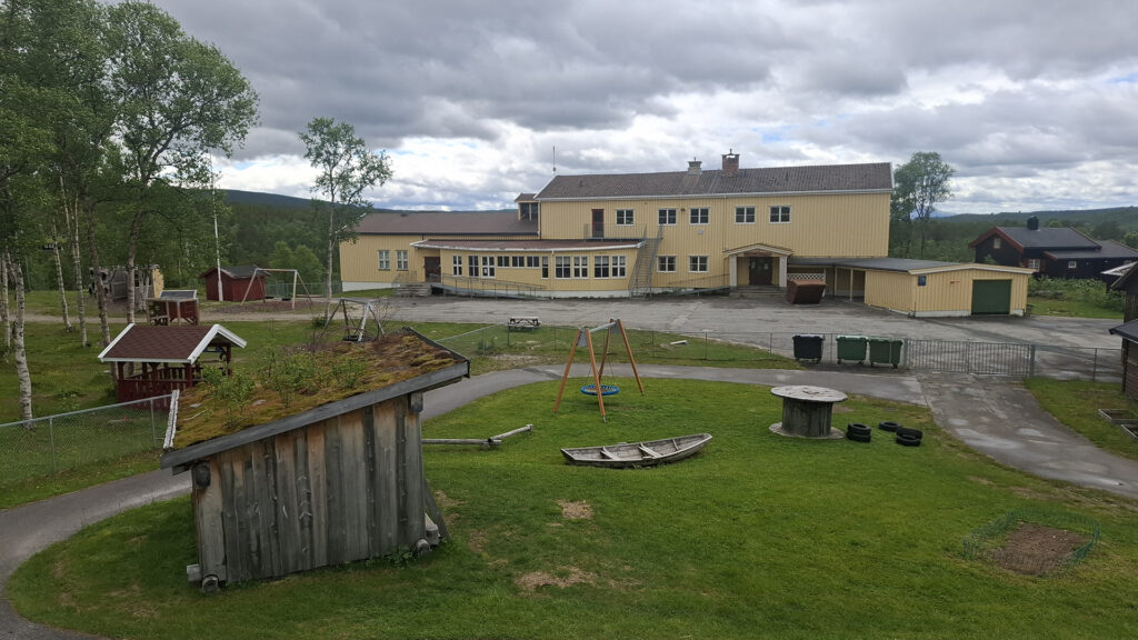 Glåmos skole har blitt en bygning med mange minner, men uten elever.
Foto: Tore Østby Glåmos skole