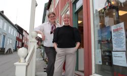 Mange ønsker å stille ut i galleriet til Sigrid M. Jansen og Ellen Kristine Klemmetvold. Foto: Tove Østby