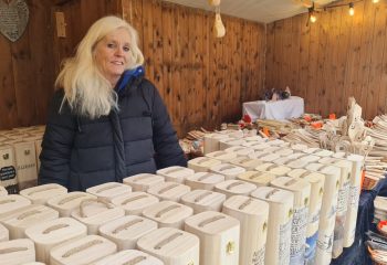 Inger Lise Engen Brukskunst har vært på Rørosmartnan sidsen 2003. Foto: Tove Østby