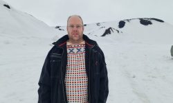 Kristian Hansen har vært frivillig i Elden i 17 år. Det har blitt mange timer ved Slegghaugane. Foto: Tove Østby