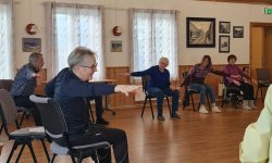 Tirsdagstrim på Eldresenteret. Foto: Tove Østby