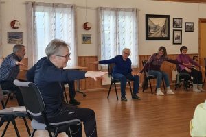 Tirsdagstrim på Eldresenteret. Foto: Tove Østby