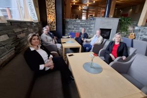 Ordførere: Sadmira Buljubasic (AP), Røros kommune, Terese Jemtegård Moen (SP), Fjord kommune, Oskar Småvik (H), Indre Fosen kommune, Gjøran Sandvik (SP), Meråker kommune og Unn-Elisabeth Tronstad Kristiansen (AP), Inderøy kommune. Foto: Tore Østby