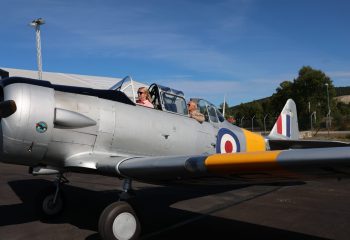North American T-6 fra 1944 besøkte Røros. Foto: Simen Bjørgen/Kulturminnefondet