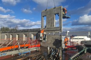 Montering av elementer på nye A4 Arena