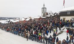Veldig mye folk fikk oppleve en eventyrlig martnasåpning i dag.
Foto: Tore Østby