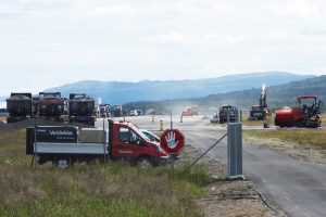 Veidekke har satt store ressurser inn i asfalteringen.
Foto: Tore Østby