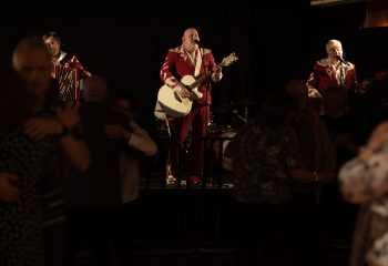 Larz Kristerz kommer til Vauldalen. Bilde tilsendt i pressemelding. Foto: Ukjent.