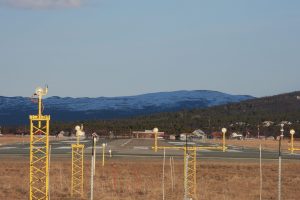 Rullebanen på Røros lufthavn sett nordfra.
Foto: Tore Østby