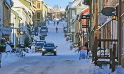 Det er lagt snø i Kjerkgata, fra starten ved Plattingen og fram til Malmplassen
Foto: Tore Østby