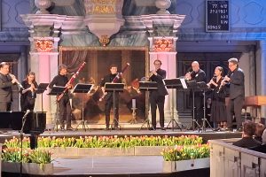 Her fremfører KonstKnekt blåseoktett 