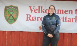 Ungdomsleder i Røros Skytterlag, Linda Løkken. Foto: Tove Østby