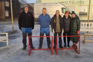 Teamleder i Rørosbanken Camilla Larntvet Kvernes, daglig leder ved Frivilligsentralen Marianne Magga, avdelingsleder teknisk avdeling ved Optimus Bård Bakås, produksjonsarbeider Tore Valseth og initiativtaker Knut Nordhagen