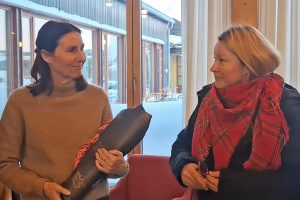 Carina Ødegård Øglænd og Hilde Gaebpie.
Foto: Tore Østby