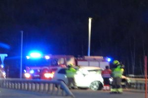 Nødetatene arbeider på stedet. (Bildet er sløret for å verne om personvernet)
Foto: Tore Østby